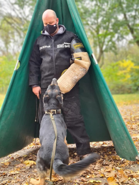 Schutzhose Mikrofaser Aero vollgepollstert